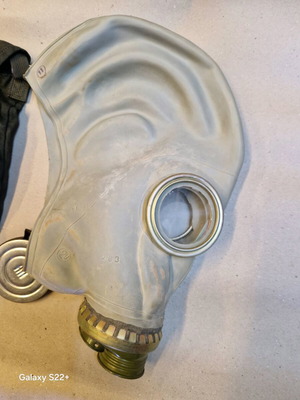 Full head gas mask with bag and tape Bulgarian army used
