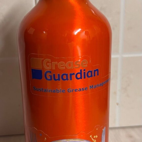 Aluminum water bottle with screw cap new