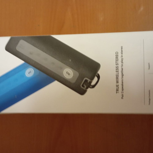 Mi Bluetooth speaker 16 watt like new