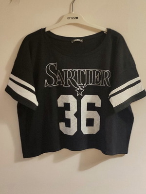 SheX T-shirt crop oversized black and white like new, size S
