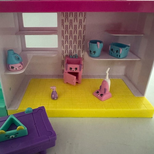 Giochi Preziosi Shopkins Happy Places 3-Story Studio like new