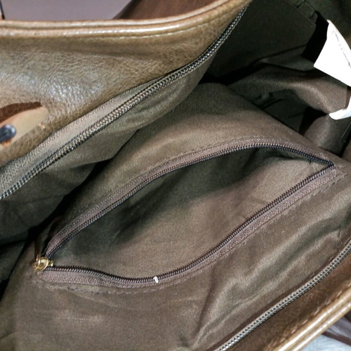 Brown shoulder bag like new made of eco leather