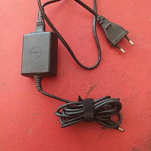 Dell 5.45V 2.4A Power Adapter like new