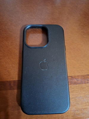 Θήκη τηλεφώνου iPhone 14 μαύρου χρώματος σαν καινούργιο