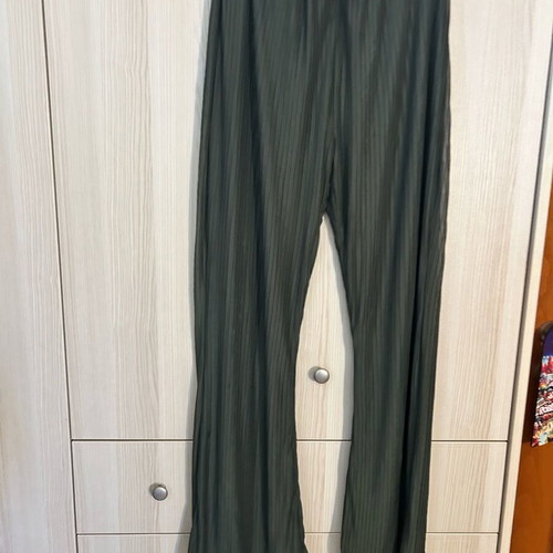 Zara pleated pants like new, green, size L