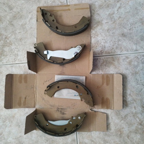 Hyundai i20 car brake shoes brand new