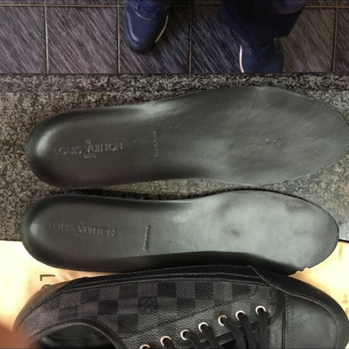 Louis Vuitton sneakers size 45 like new, black