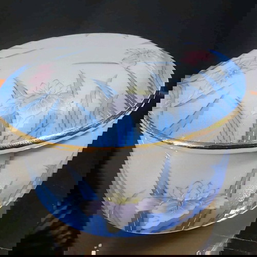 Японска порцеланова кутия за бижута Kozan Gama нова с ирисов мотив