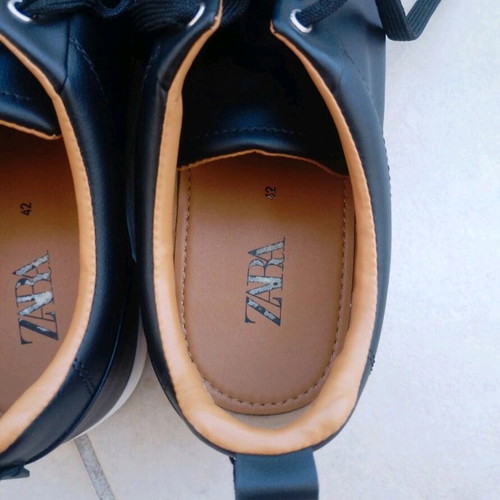 Zara premium sneakers like new, leather, size 42