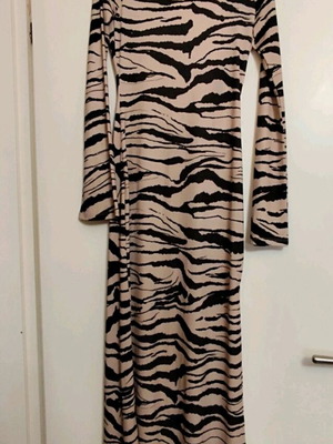 Bershka Zebra Print Maxi Dress new, black and beige