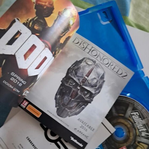 Fallout 4 PS4 game like new, action