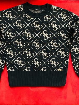 Guess knitted sweater like new, size small, black