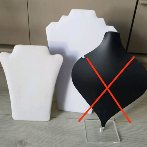 Jewelry stands set like new, 3 pieces
