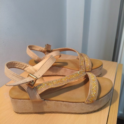 Lisa-w Beige Platform Sandals Like New, Size 38, Strass Details