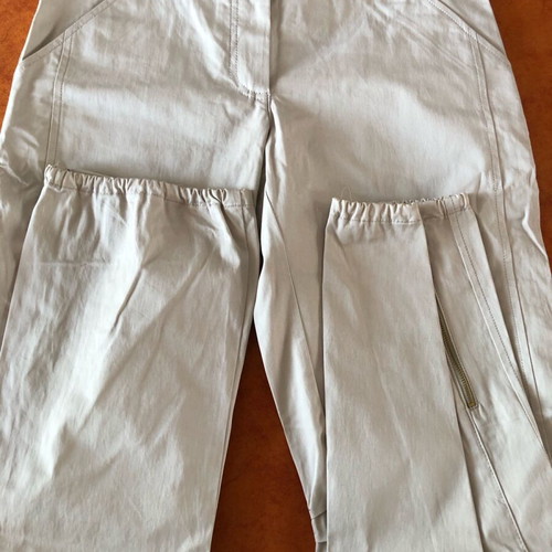 Branded women's pants like new, size 42
