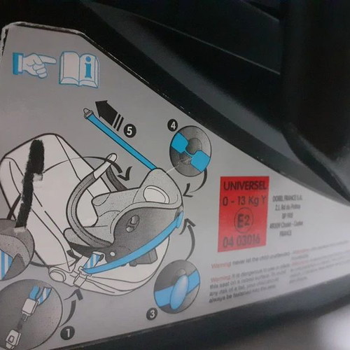 Chicco baby car seat up to 13kg