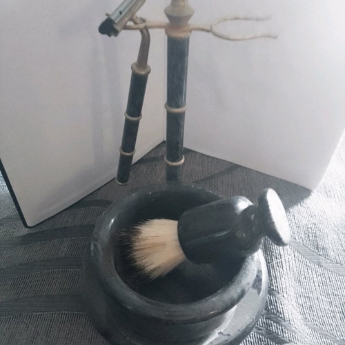 Vintage shaving set used, black granite