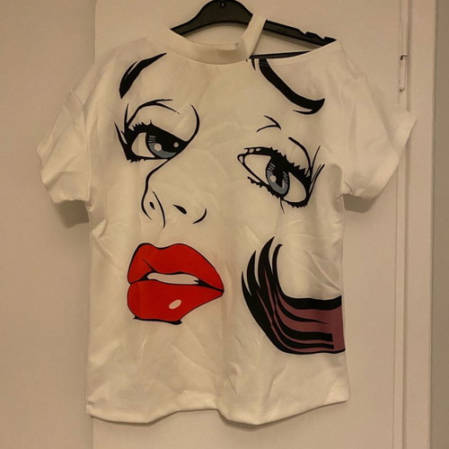 Blouse new, white, size XL with cutout