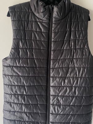 H&M Μαύρο Αμάνικο Μπουφάν 14+ Σαν Καινούργιο