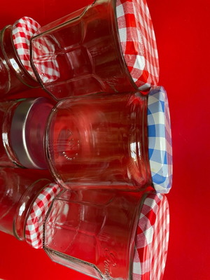 Jars with lids like new, set of 6 in different sizes