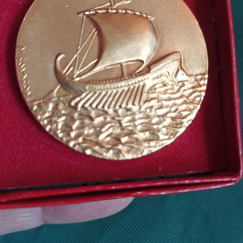 Collectible Three Quarter Ton World Championship Medal Greece 1989 like new