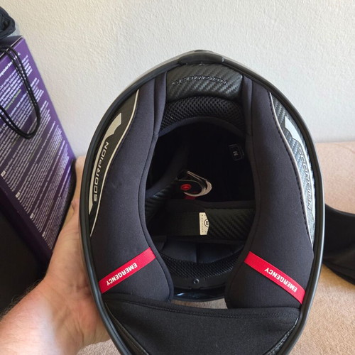 Scorpion EXO 1400 EVO II Carbon helmet like new with 2 visors