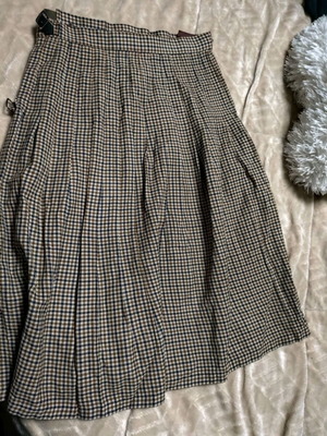 James Dalgliesh Wrap φούστα από pure new wool σε καφέ και μπλε καρό, μέγεθος 14