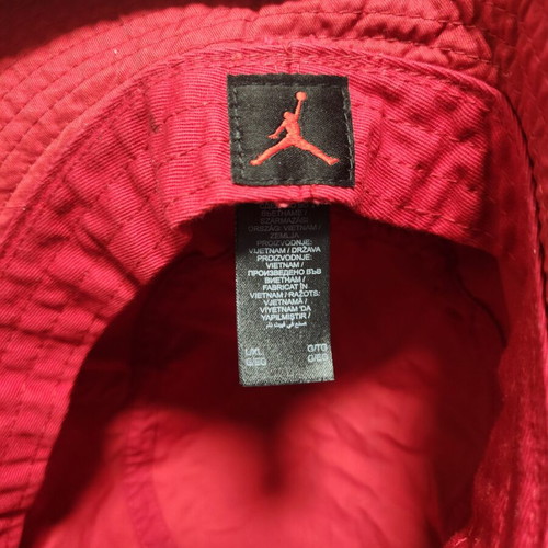 Jordan bucket hat new, size L/XL, red