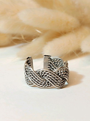 Alpaca ring braided adjustable new, silver