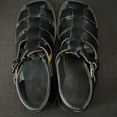 Camper Don leather sandals men's size 44 like new, black