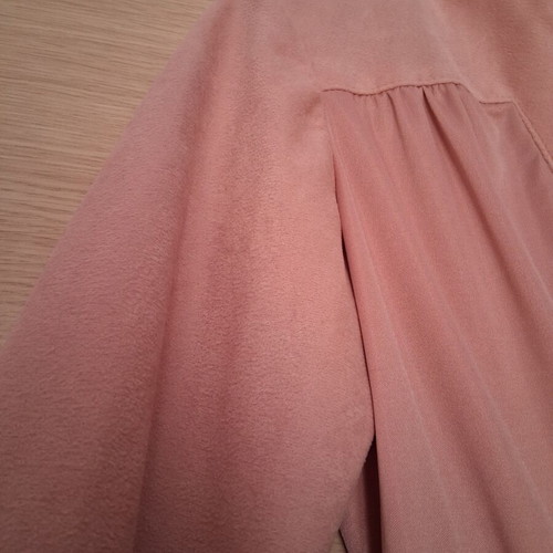 Pink onesie with velvet detail like new, sizes S/M
