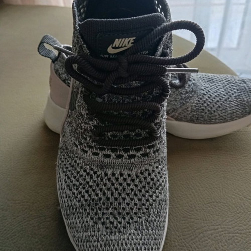 Nike women's athletic shoes used, size 38, gray and pink