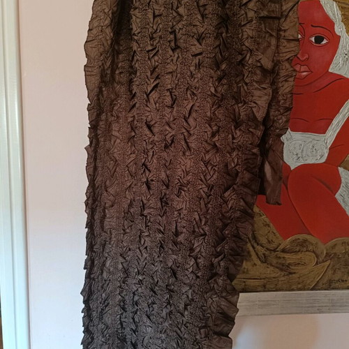 Brown scarf used in excellent condition