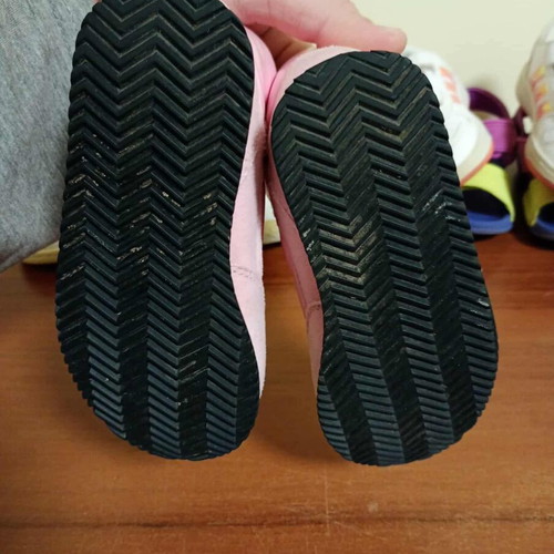 Puma kids boots like new, size 25