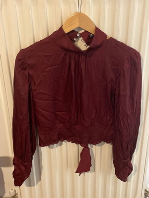 Zara satin blouse burgundy with open back and waist tie used, size Medium