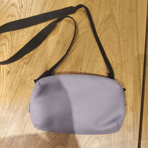 Ucon Acrobatics crossbody bag used, lilac