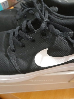 Nike αθλητικά παπούτσια μεταχειρισμένα, μαύρα, μέγεθος 39, ύφασμα