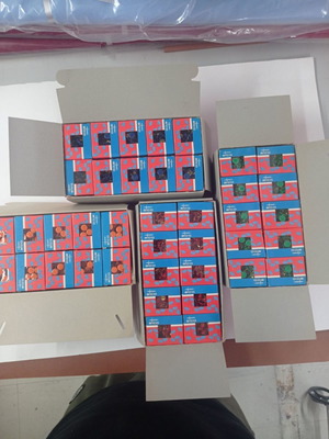 Push pins new, 4 boxes of 50 pieces, orange, blue, green, red