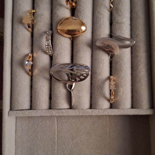 Rings new, set of 9 in silver and gold colors
