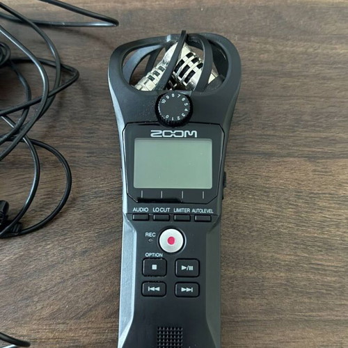 Zoom H1n and Boya BY-M1 lavalier microphone kit like new