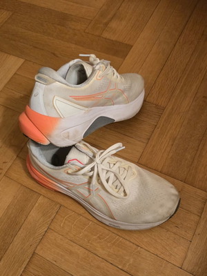 Asics Gel αθλητικά παπούτσια νούμερο 44.5 σαν καινούργιο, άσπρο και πορτοκαλί