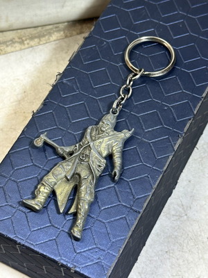 Assassin’s Creed III Connor Keychain used, vintage gaming collectible