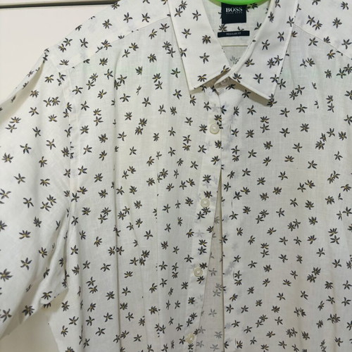 Boss shirt with floral pattern like new, size L