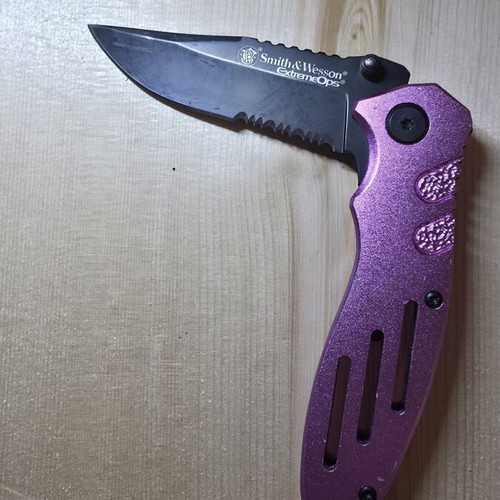 Pack of 9 knives used