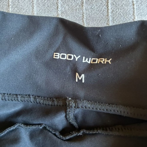 High-Waisted Flared Yoga Pants Black, like new, inseam 80cm, tall M