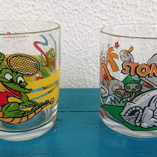 Vintage colorful children's glass cups Disney, Nickelodeon and Nutella like new