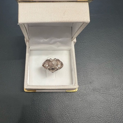 Minnie Mouse 925 silver ring like new
