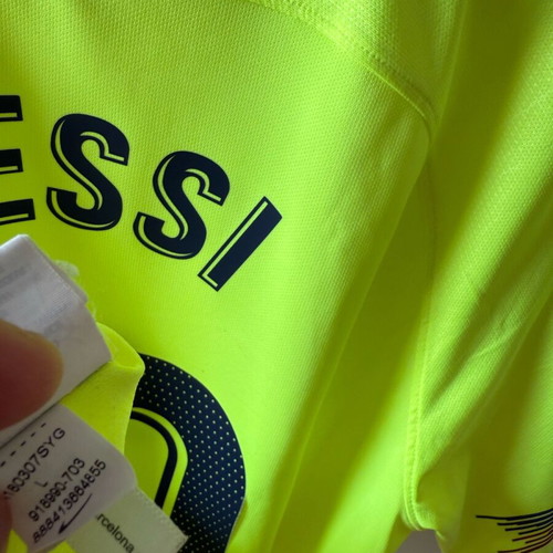 Barcelona Messi jersey 2018-2019 like new, Large