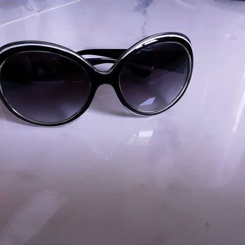 Glasses used, need tightening, no scratches