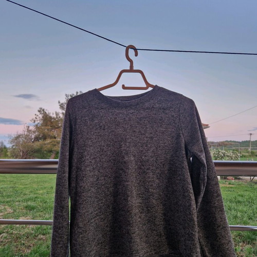 Grey soft long sleeve top like new, size S